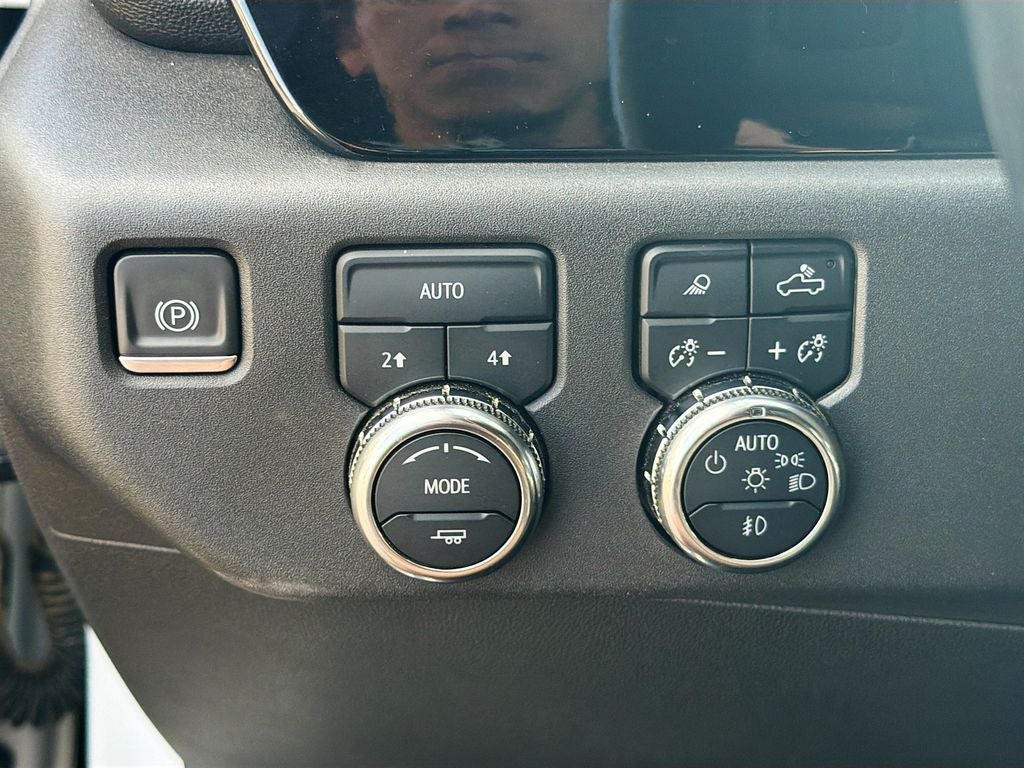 2024 GMC Sierra 1500 4WD Crew Cab Short Box SLT