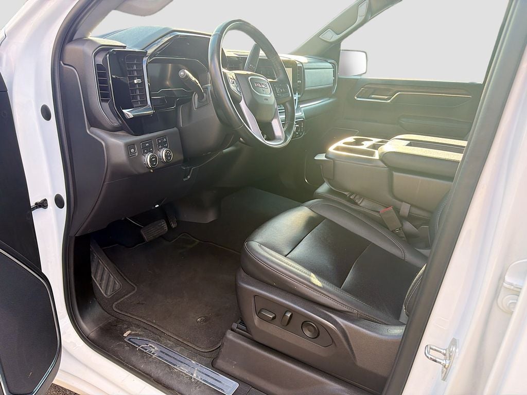 2024 GMC Sierra 1500 4WD Crew Cab Short Box SLT