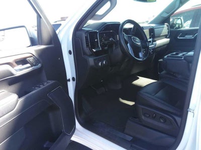 2024 GMC Sierra 1500 4WD Crew Cab Short Box SLT