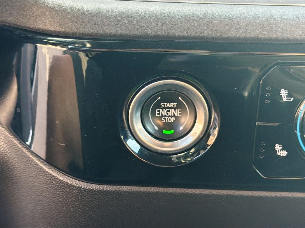 2024 GMC Sierra 1500 4WD Crew Cab Short Box SLT