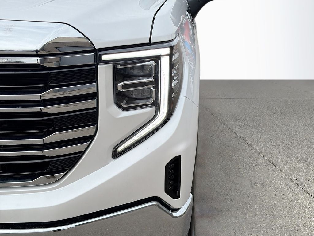 2023 GMC Sierra 1500 4WD Crew Cab Short Box SLT