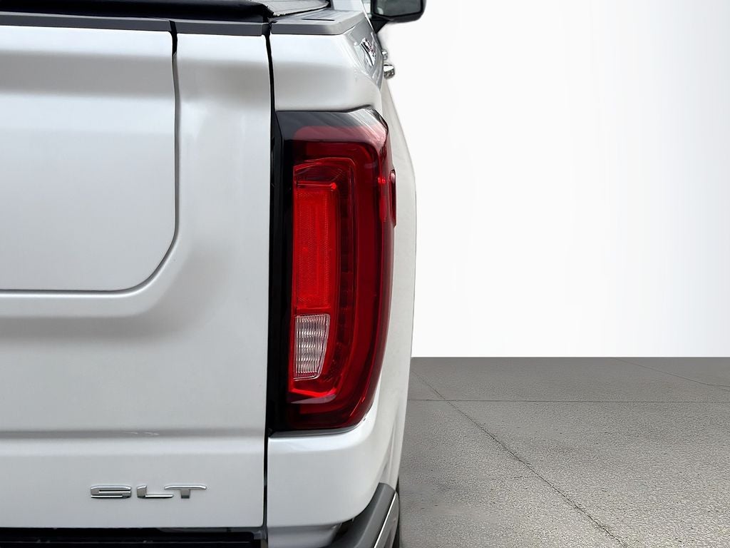 2023 GMC Sierra 1500 4WD Crew Cab Short Box SLT