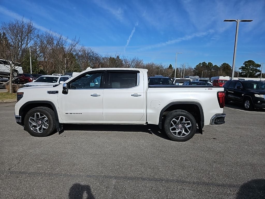 2023 GMC Sierra 1500 4WD Crew Cab Short Box SLT
