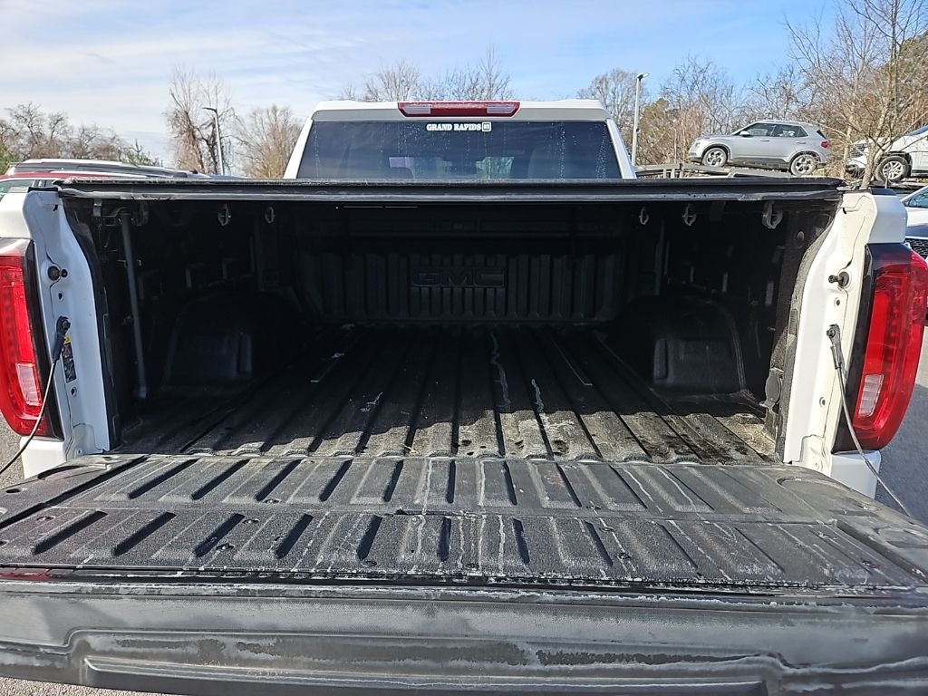 2023 GMC Sierra 1500 4WD Crew Cab Short Box SLT