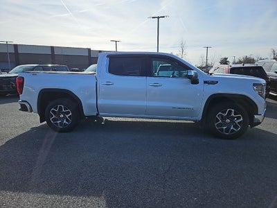 2023 GMC Sierra 1500 4WD Crew Cab Short Box SLT