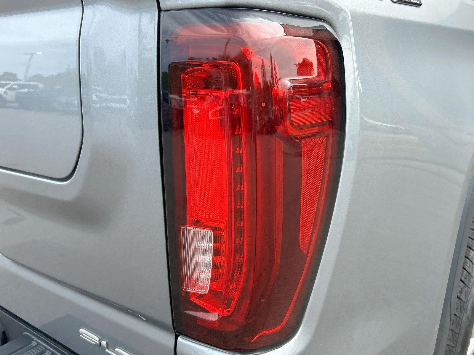 2023 GMC Sierra 1500 4WD Crew Cab Short Box SLT