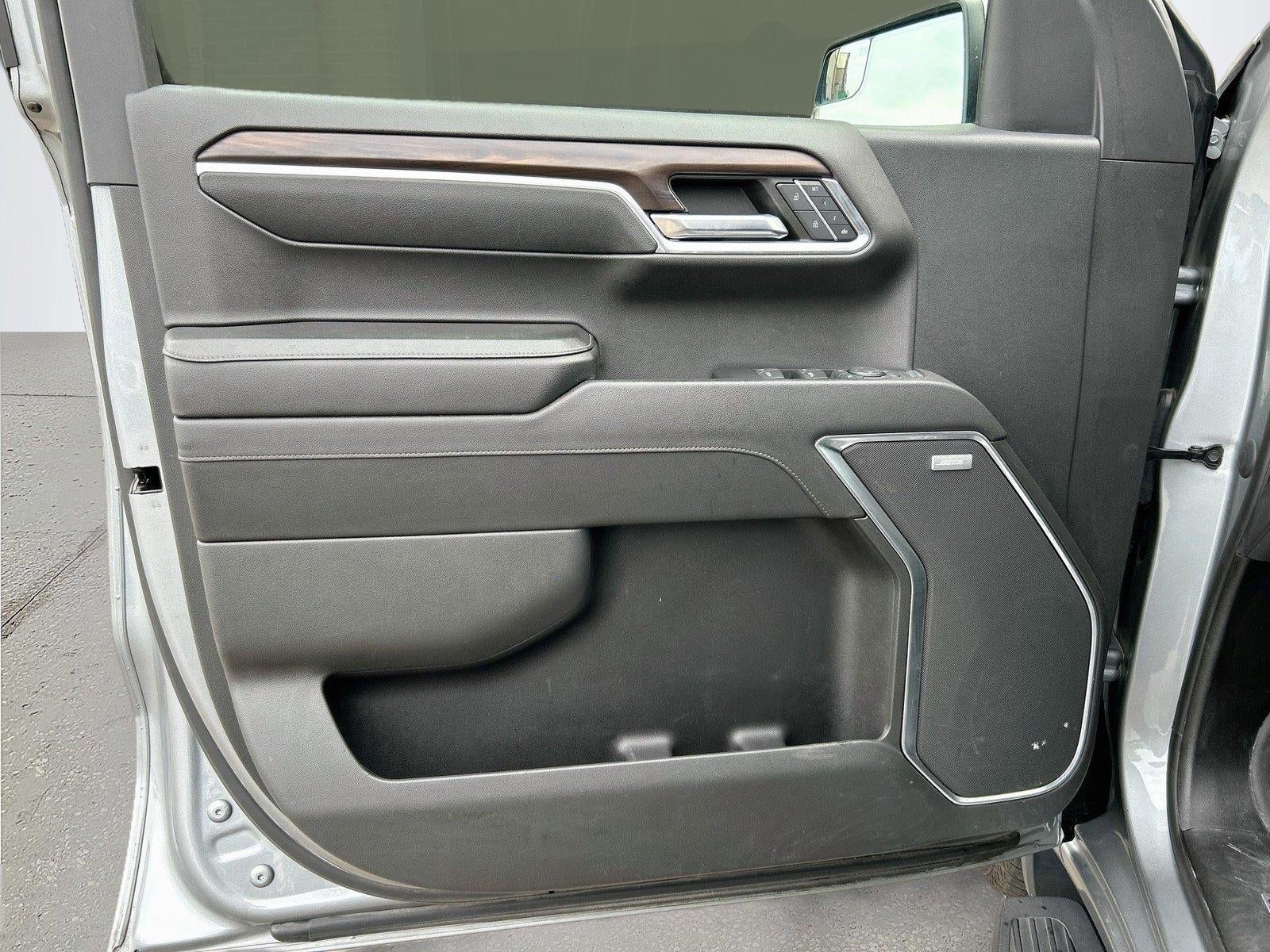 2023 GMC Sierra 1500 4WD Crew Cab Short Box SLT