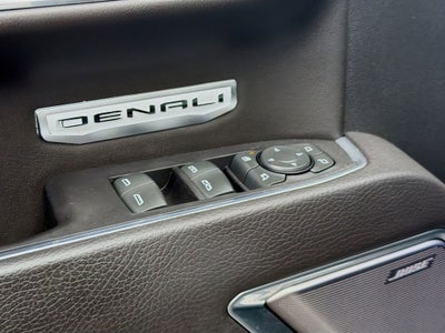 2022 GMC Sierra 1500 4WD Crew Cab Short Box Denali