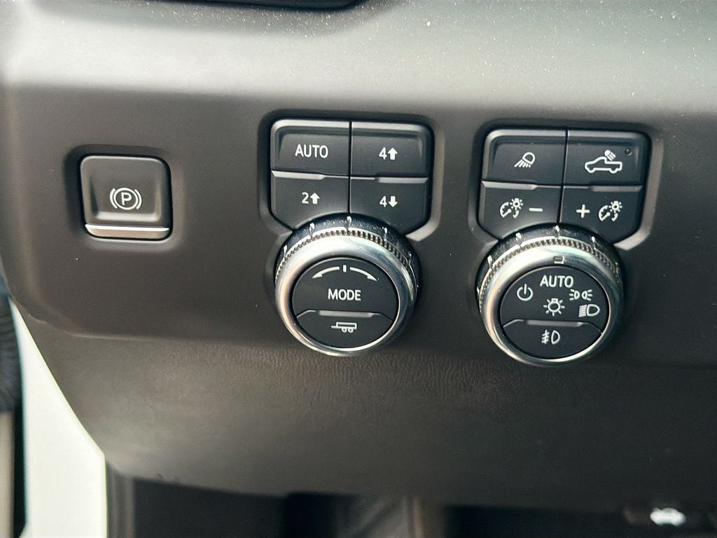 2022 GMC Sierra 1500 4WD Crew Cab Short Box Denali