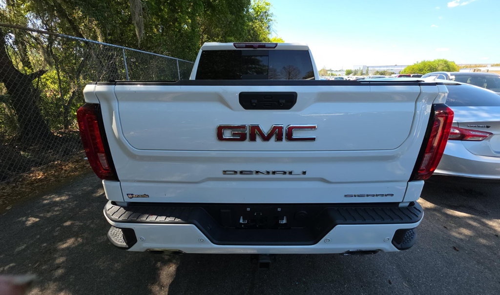 2022 GMC Sierra 1500 4WD Crew Cab Short Box Denali