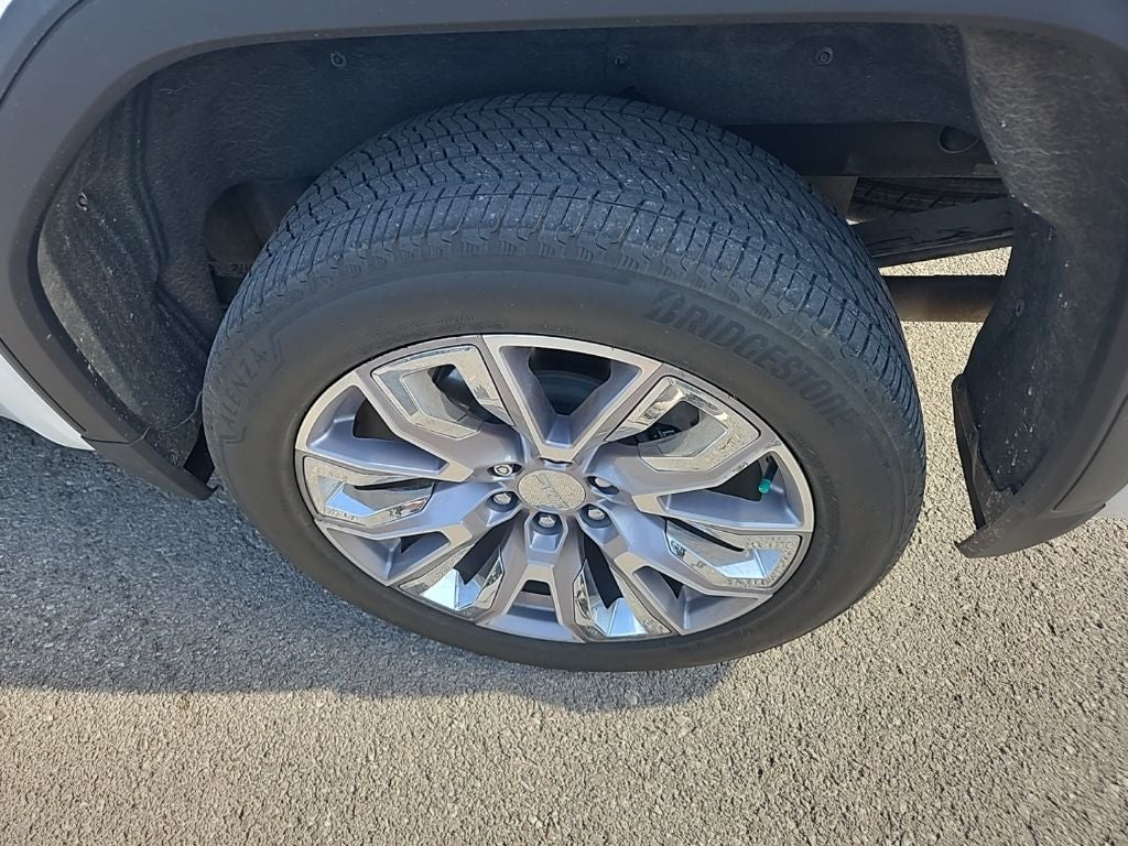 2022 GMC Sierra 1500 4WD Crew Cab Short Box Denali