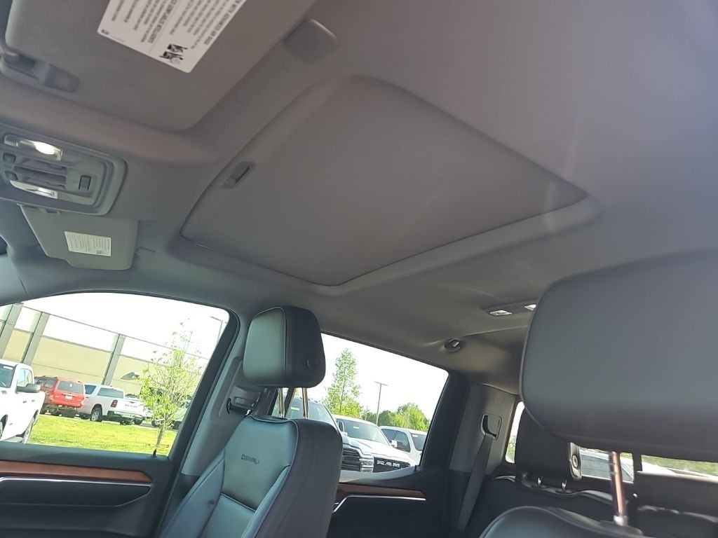 2022 GMC Sierra 1500 4WD Crew Cab Short Box Denali