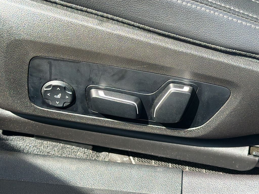 2024 BMW 330i xDrive