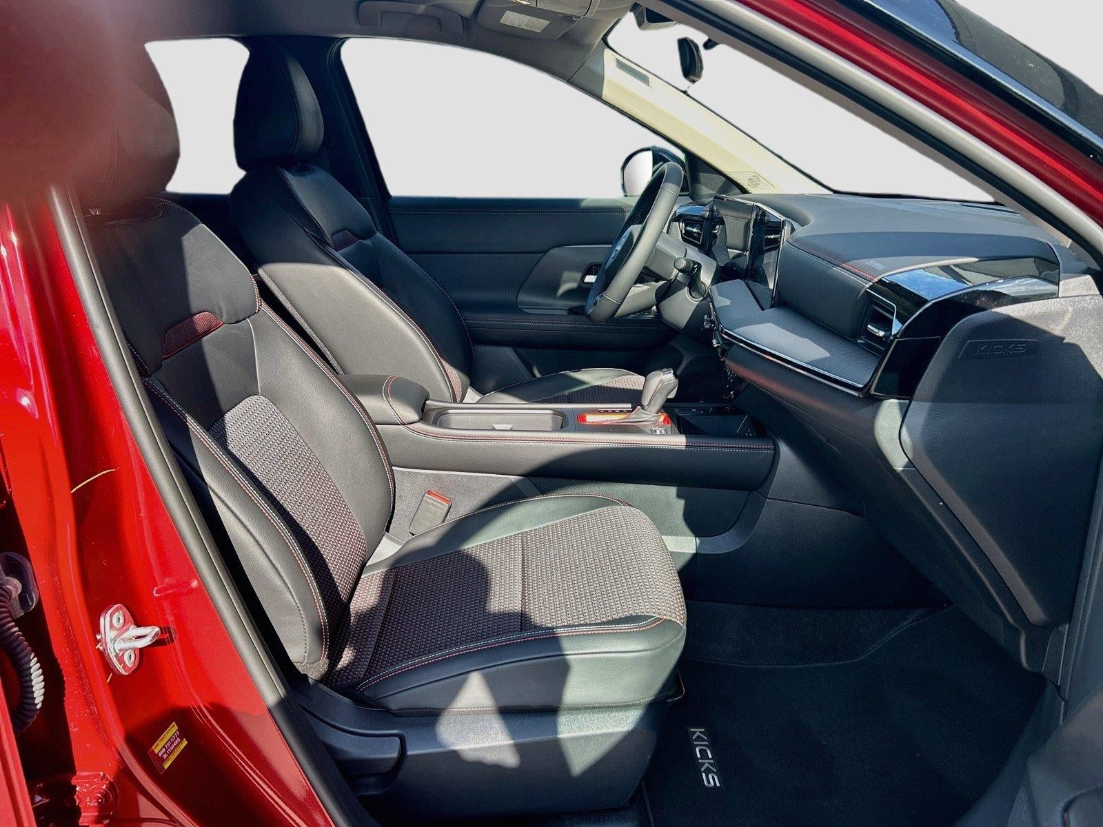 2025 Nissan Kicks SR Intelligent AWD