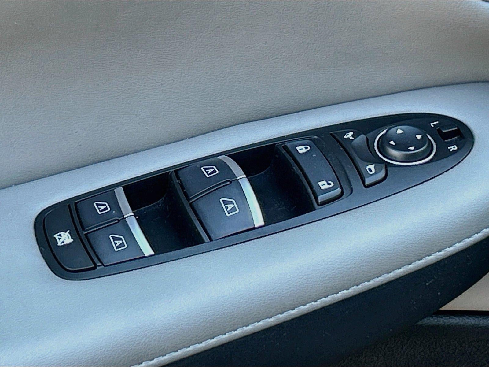 2023 INFINITI QX50 LUXE AWD