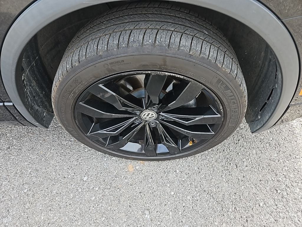 2020 Volkswagen Tiguan 2.0T SE R-Line Black