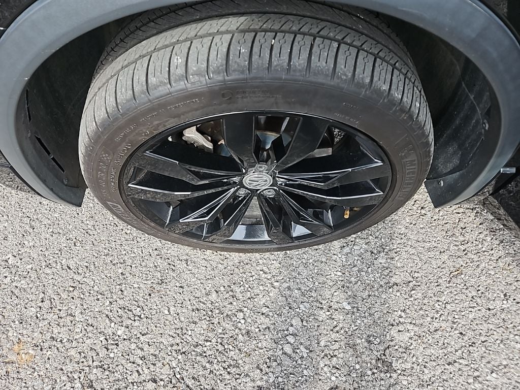 2020 Volkswagen Tiguan 2.0T SE R-Line Black