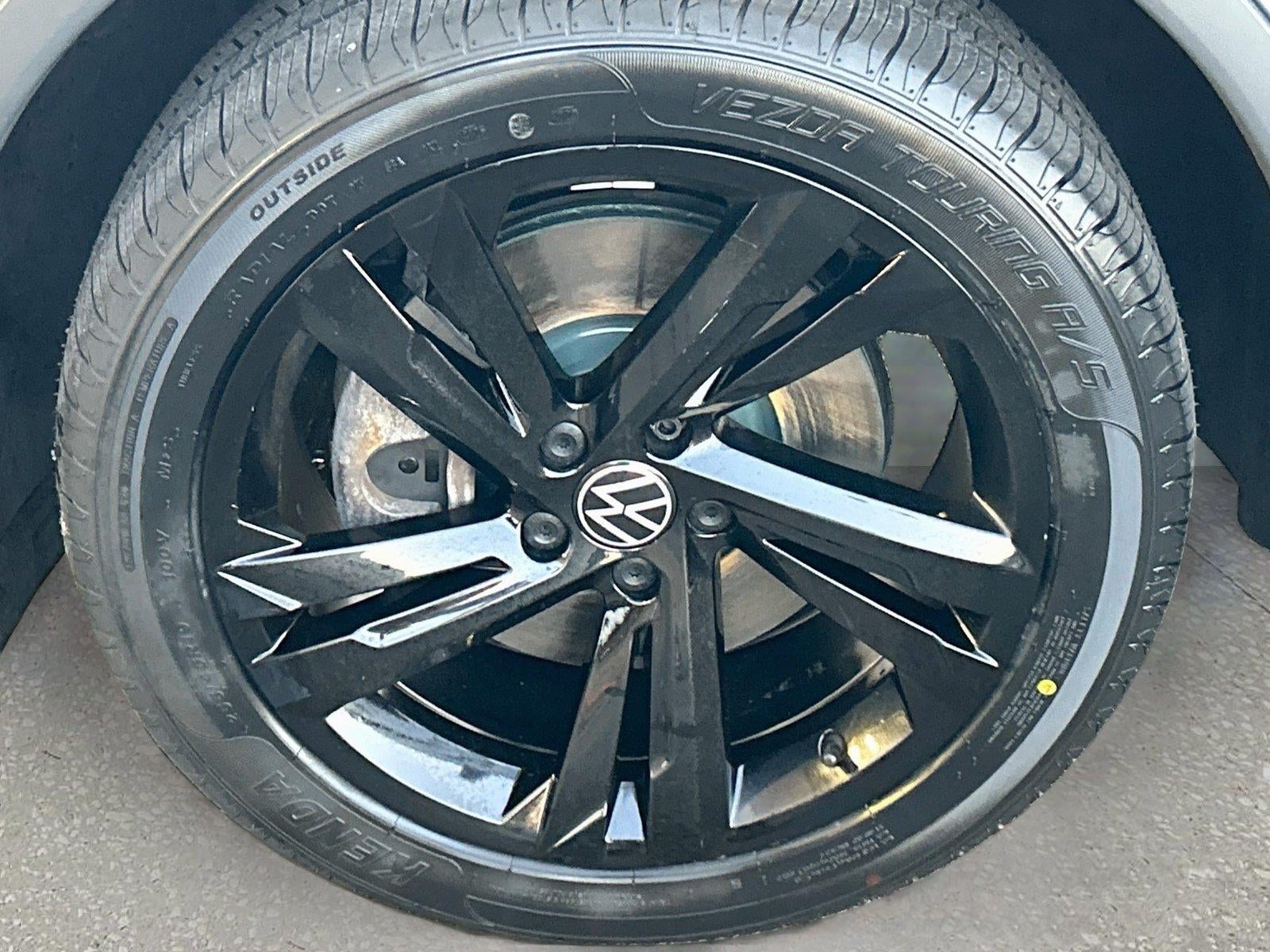 2024 Volkswagen Tiguan 2.0T SE R-Line Black