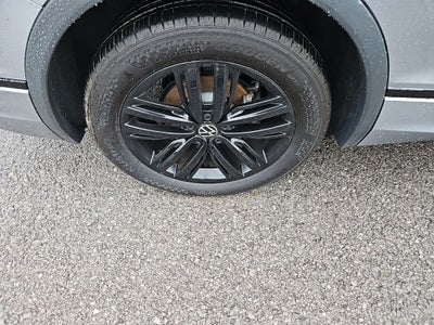 2022 Volkswagen Tiguan 2.0T SE R-Line Black