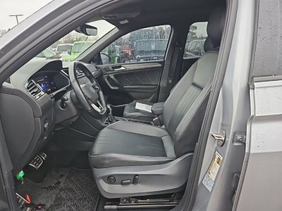 2022 Volkswagen Tiguan 2.0T SE R-Line Black