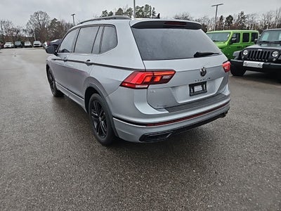 2022 Volkswagen Tiguan 2.0T SE R-Line Black