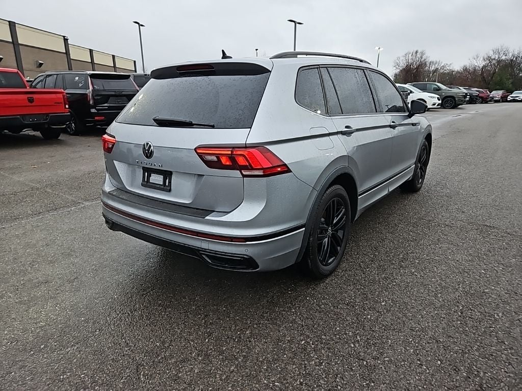 2022 Volkswagen Tiguan 2.0T SE R-Line Black