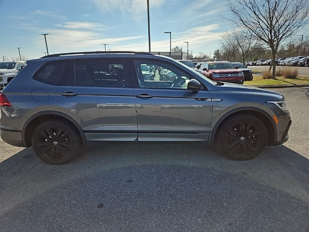 2022 Volkswagen Tiguan 2.0T SE R-Line Black