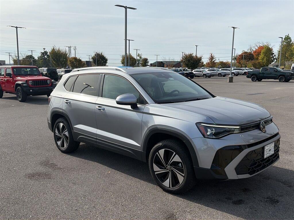 2025 Volkswagen Taos SE