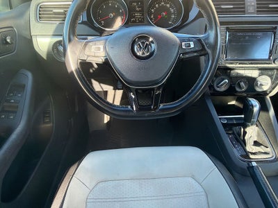 2016 Volkswagen Jetta 1.8T Sport