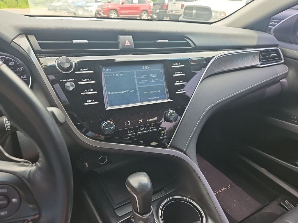 2018 Toyota Camry SE
