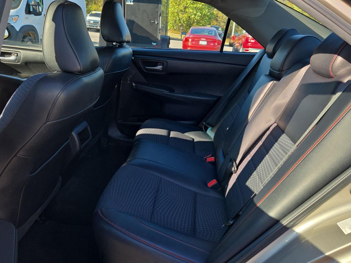 2015 Toyota Camry SE