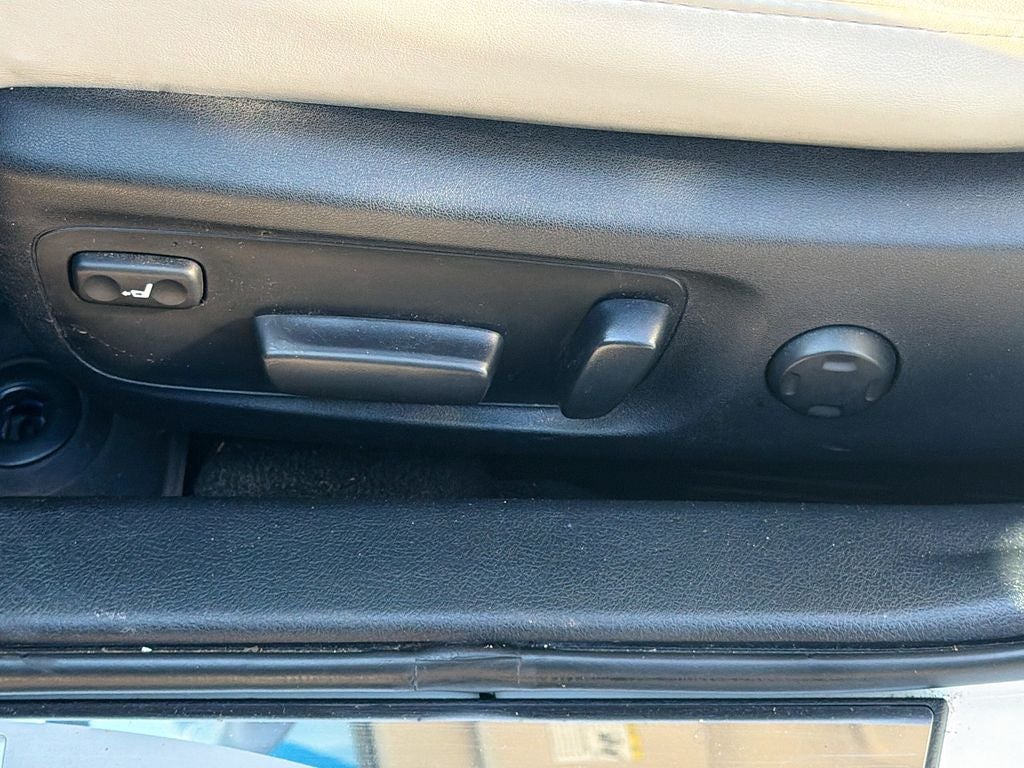 2016 Toyota Avalon Limited