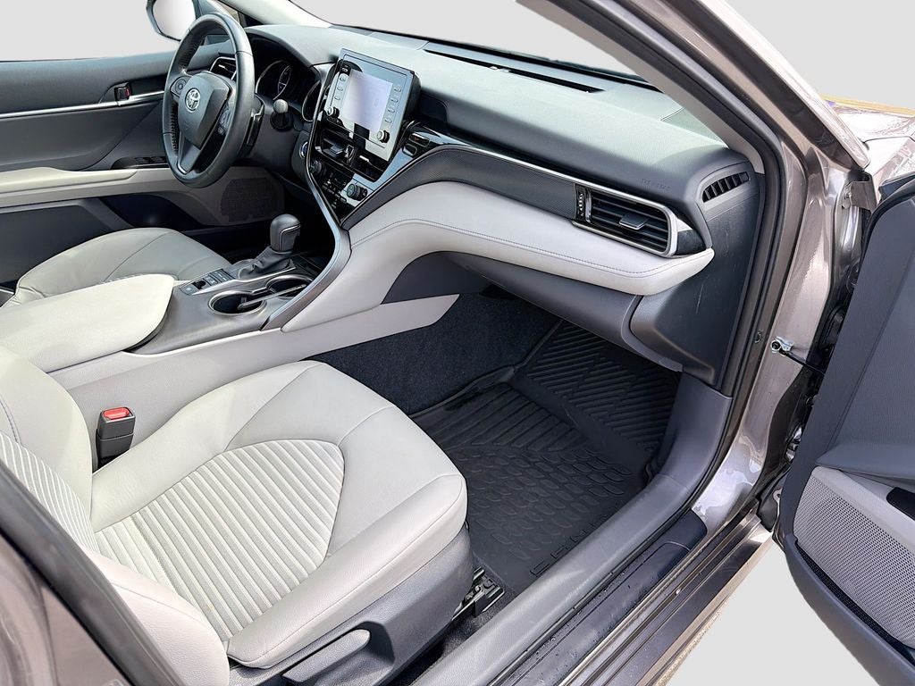 2024 Toyota Camry Hybrid SE