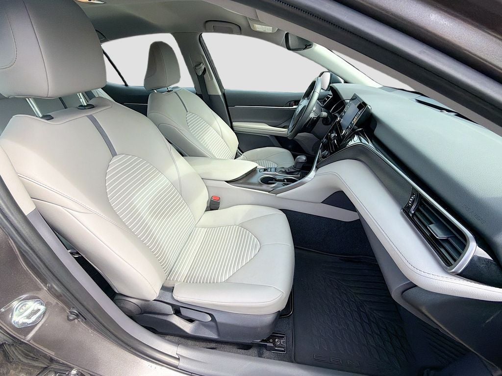 2024 Toyota Camry Hybrid SE