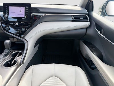 2024 Toyota Camry Hybrid SE