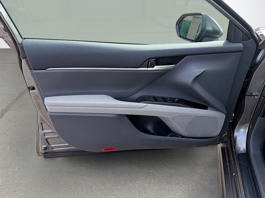 2024 Toyota Camry Hybrid SE