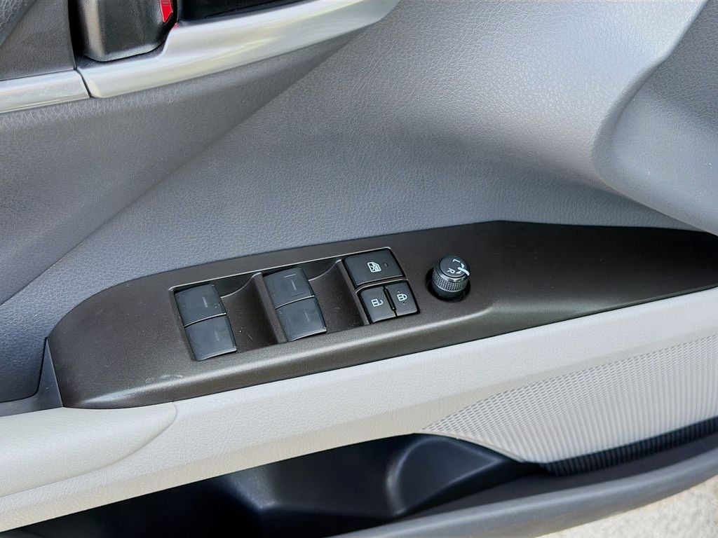 2024 Toyota Camry Hybrid SE