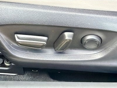 2024 Toyota Camry Hybrid SE