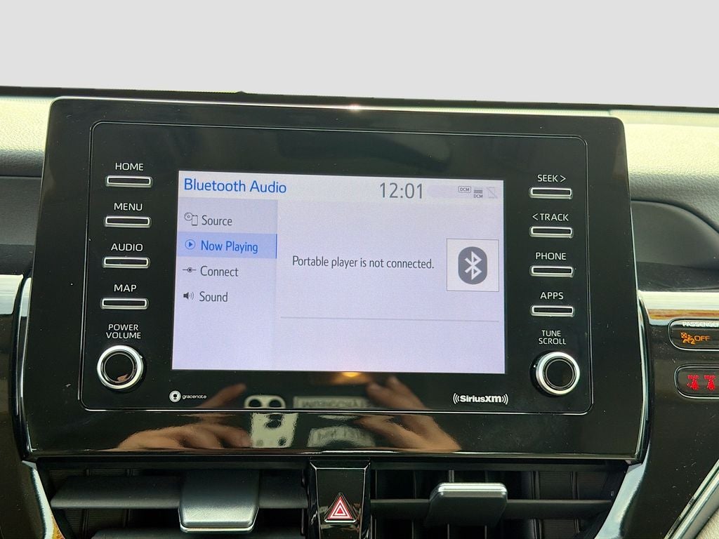 2024 Toyota Camry Hybrid SE