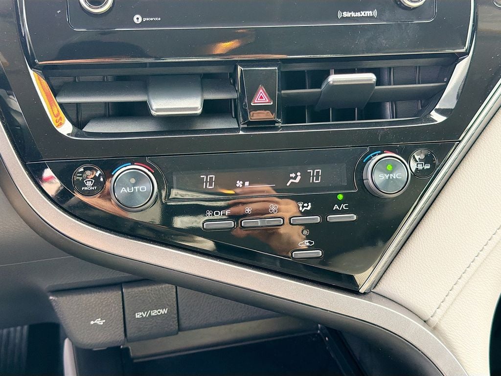 2024 Toyota Camry Hybrid SE