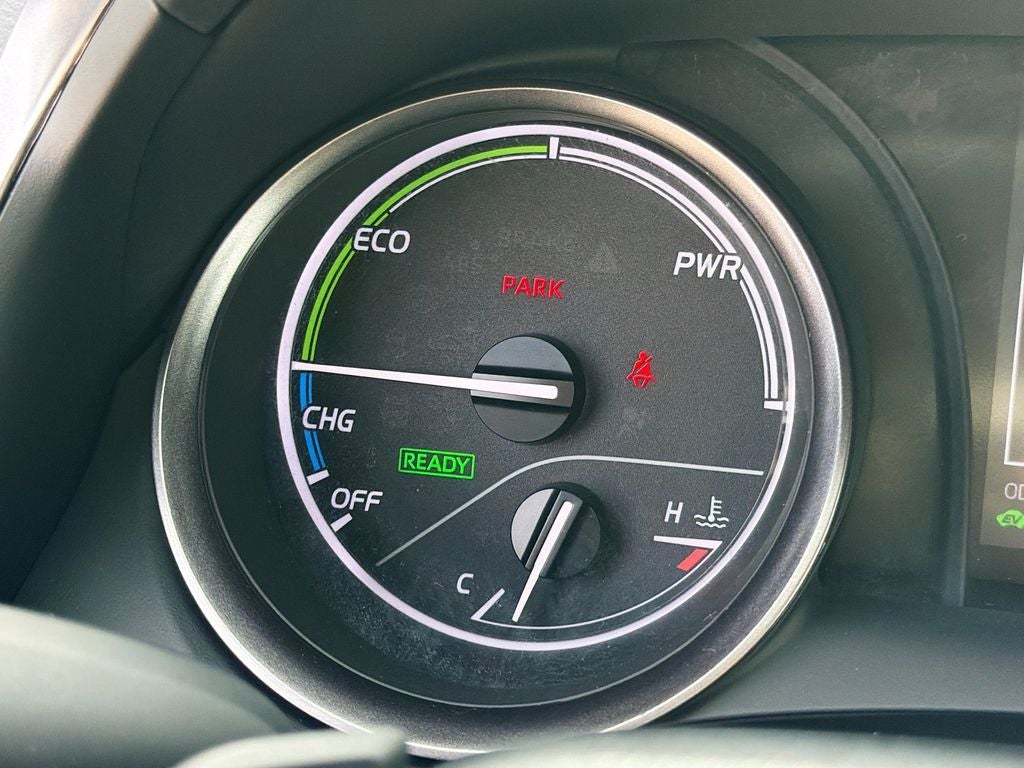 2024 Toyota Camry Hybrid SE