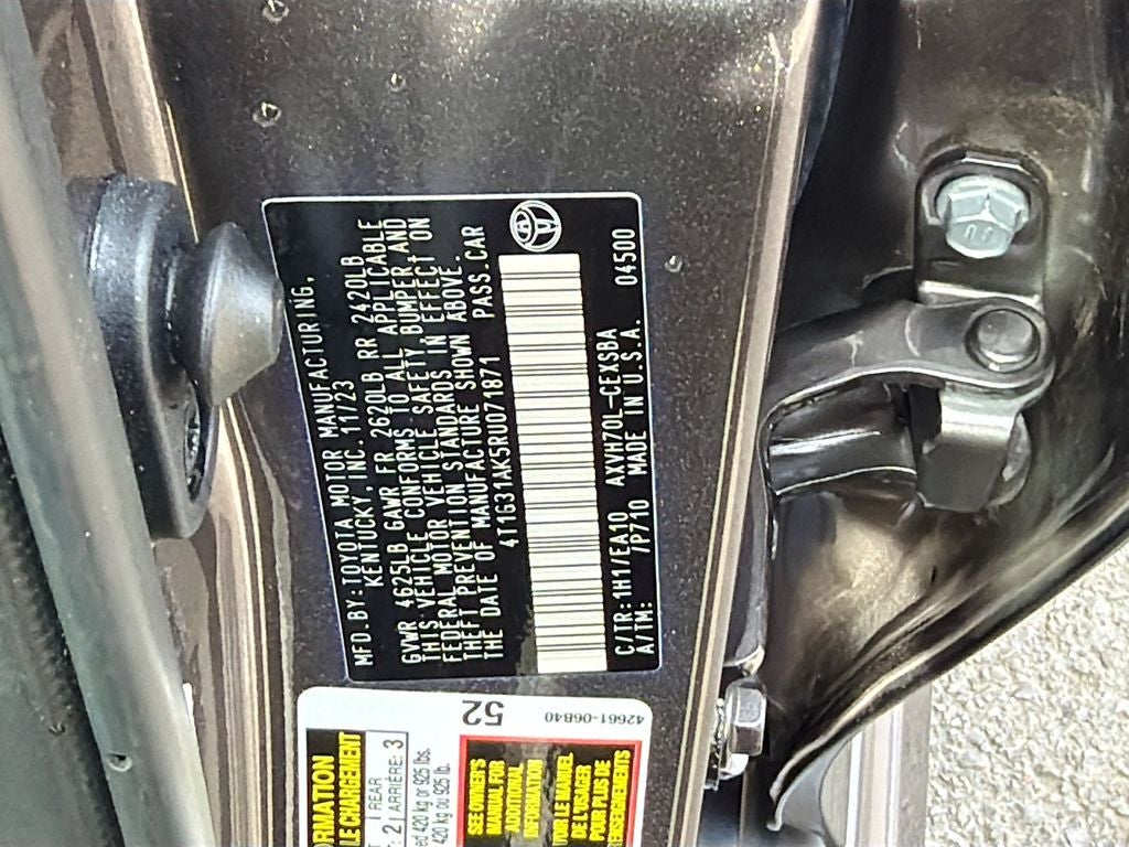 2024 Toyota Camry Hybrid SE