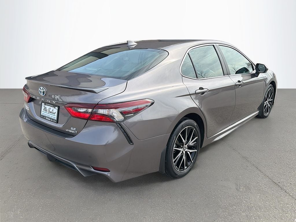2024 Toyota Camry Hybrid SE