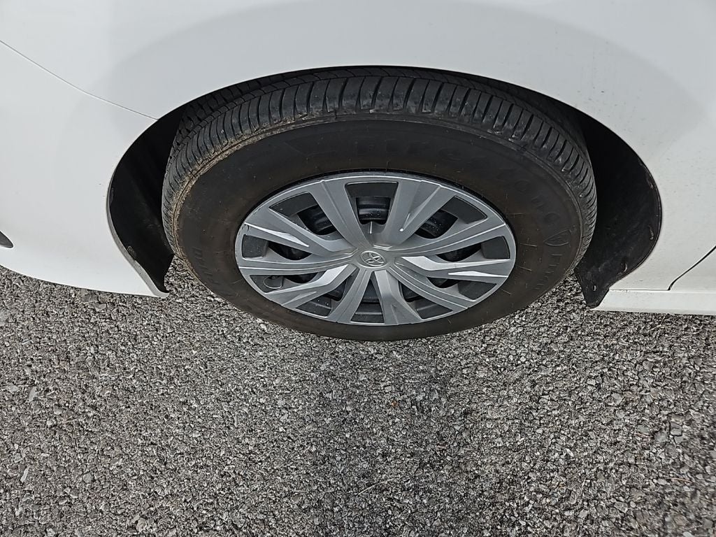 2023 Toyota Camry LE Hybrid