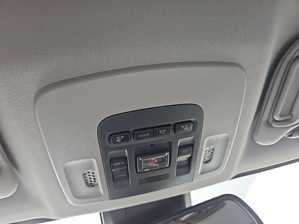 2023 Toyota Camry LE Hybrid