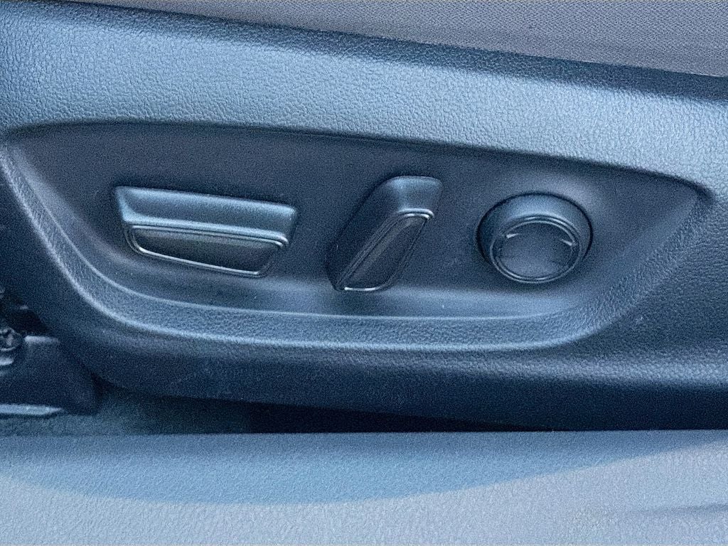 2023 Toyota Camry LE Hybrid