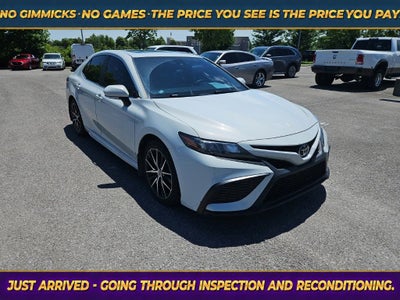 2022 Toyota Camry SE