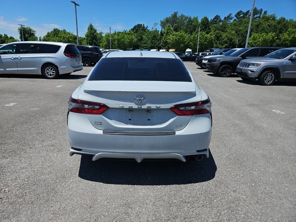 2022 Toyota Camry SE