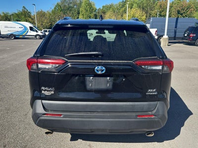2022 Toyota RAV4 Hybrid XLE