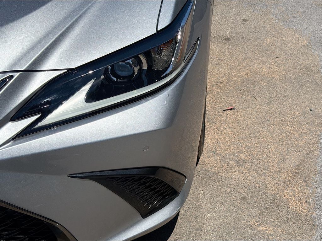2023 Lexus ES 350 F SPORT Handling
